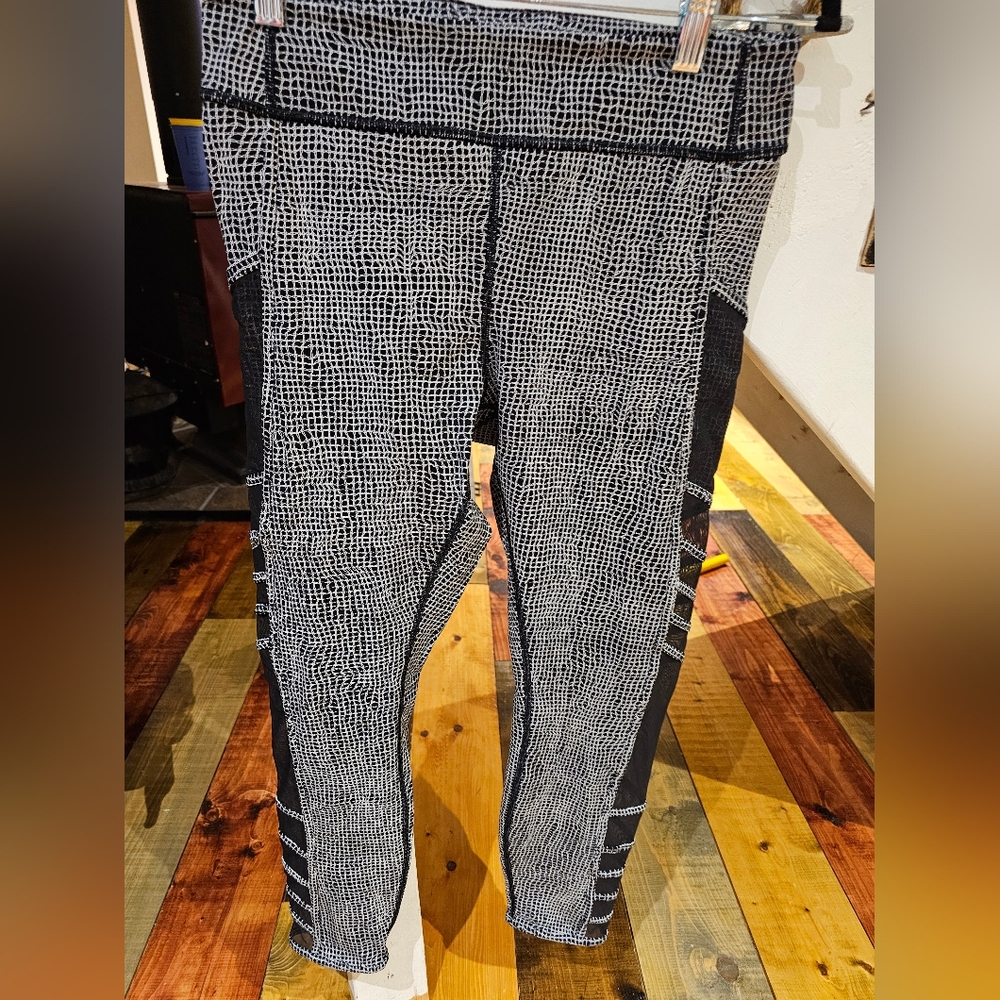 Lululemon Leggings size 6